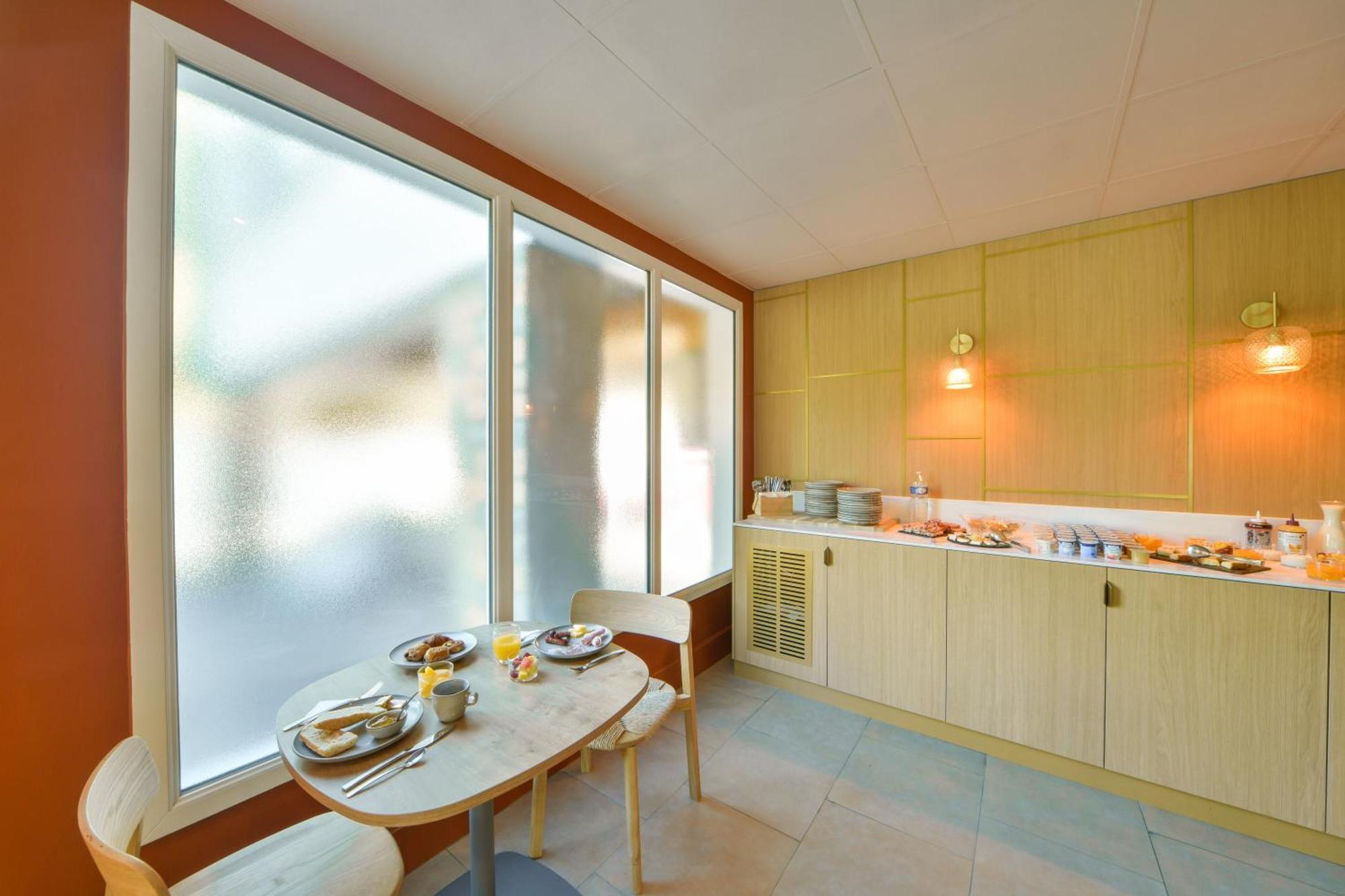Bhoma Bourges - Hotel & Restaurant Экстерьер фото