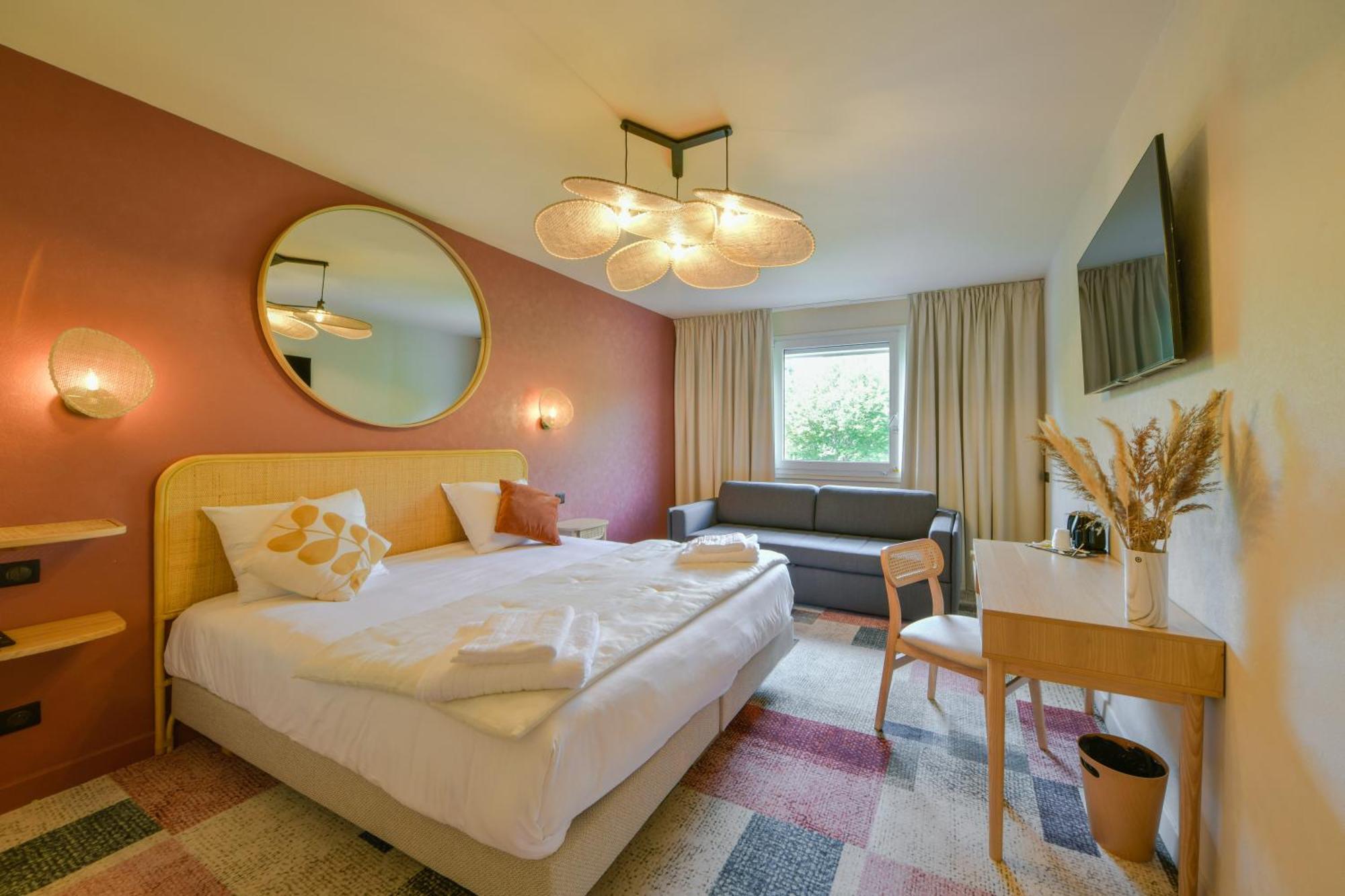 Bhoma Bourges - Hotel & Restaurant Экстерьер фото