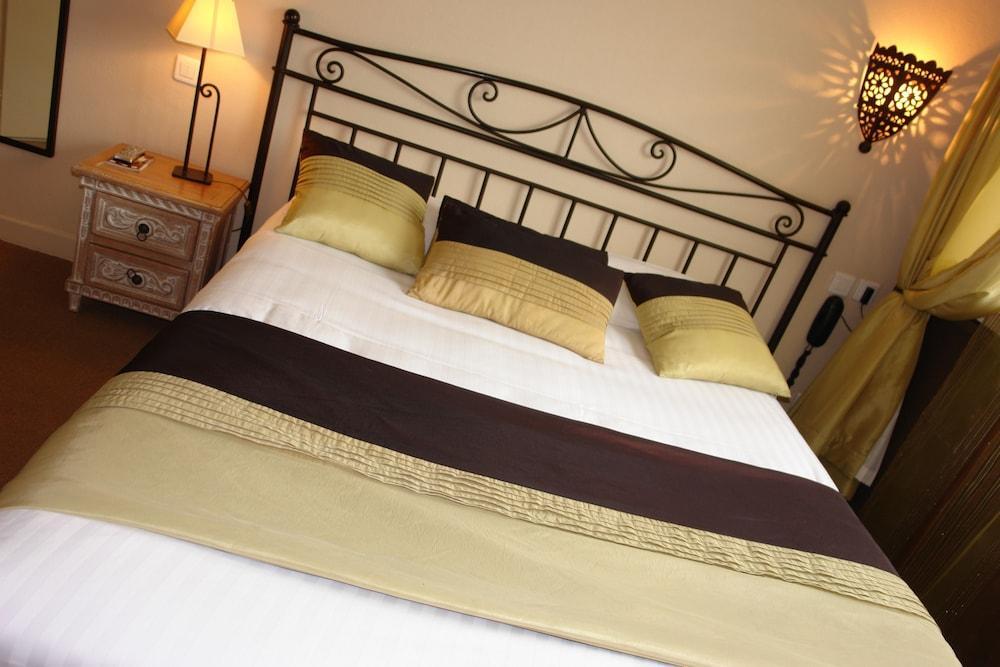 Bhoma Bourges - Hotel & Restaurant Экстерьер фото
