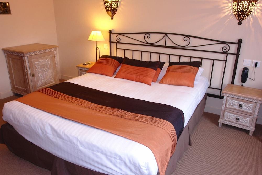 Bhoma Bourges - Hotel & Restaurant Экстерьер фото