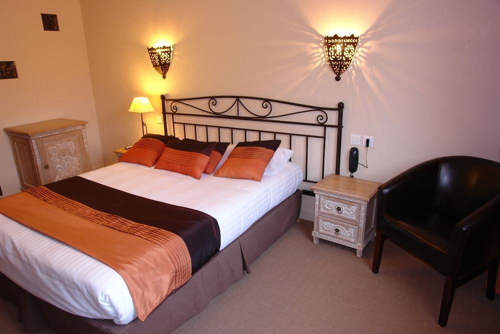 Bhoma Bourges - Hotel & Restaurant Экстерьер фото